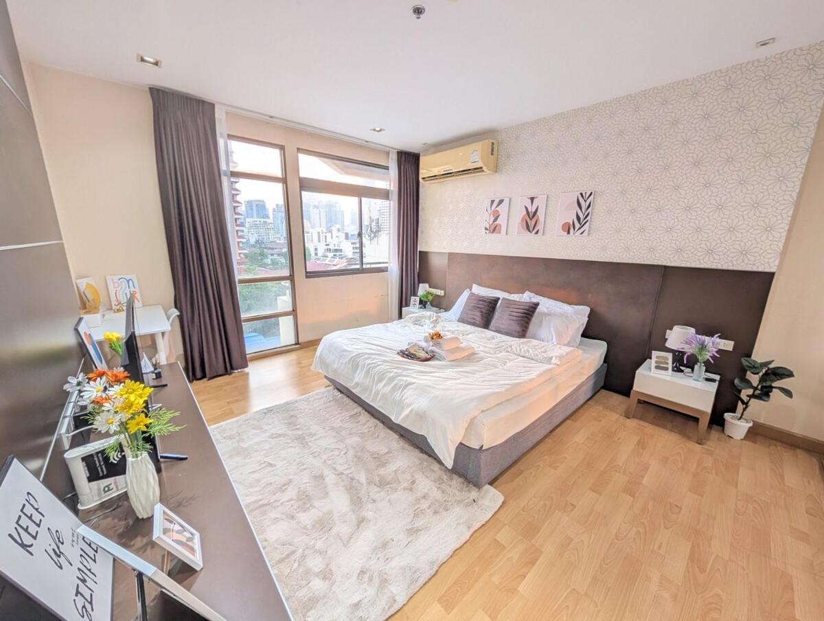Executive 1br And Sofa Bed 150m To Nana Bts Apartment Bangkok